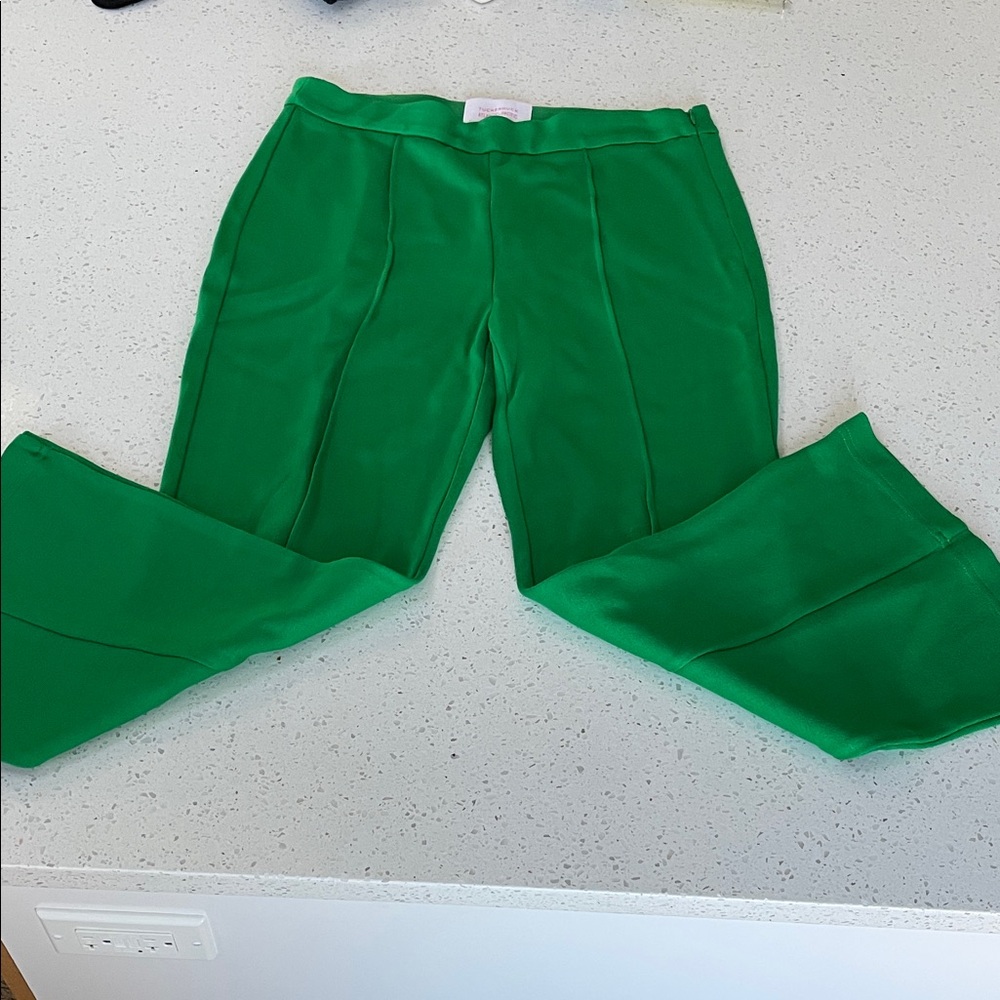 Tuckernuck Bright Green Cropped Flare Pants - Picture 2 of 9